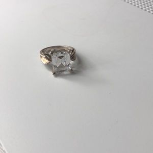 Got band ring with mirrored diamond